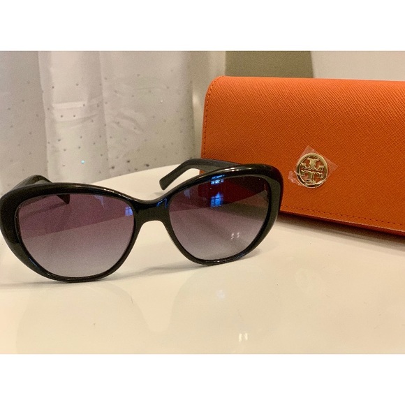 Brand new Tory Burch sunglasses - Picture 2 of 5